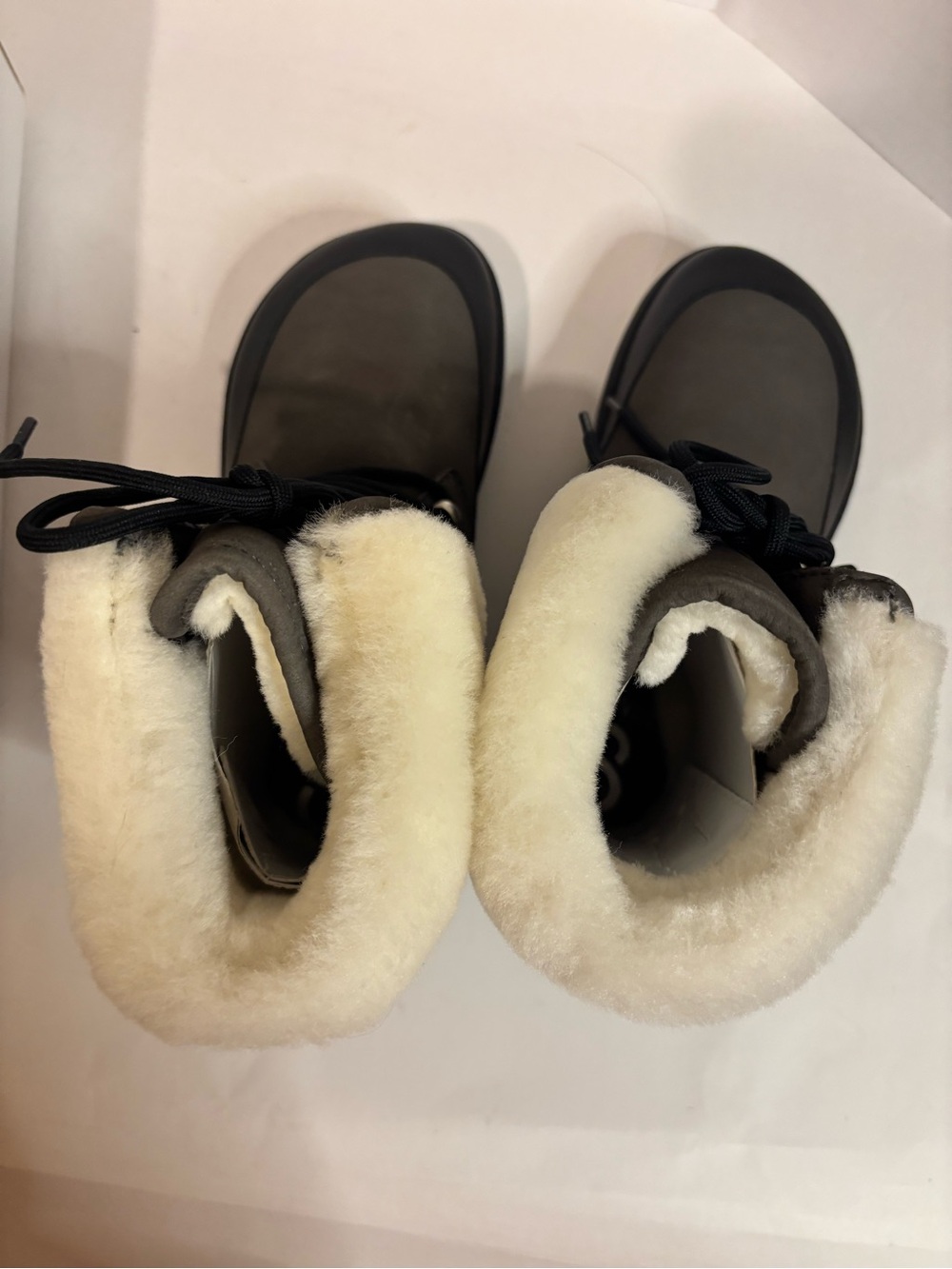 Shapen Gray Shearling-Lined Lace-Up Boots - Picture 3 of 7